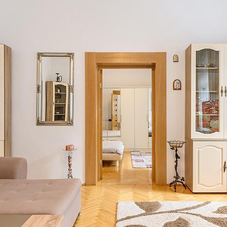Апартаменты Brasov Centrul Vechi - 67Sqm - 2Min To Counsel Square Экстерьер фото
