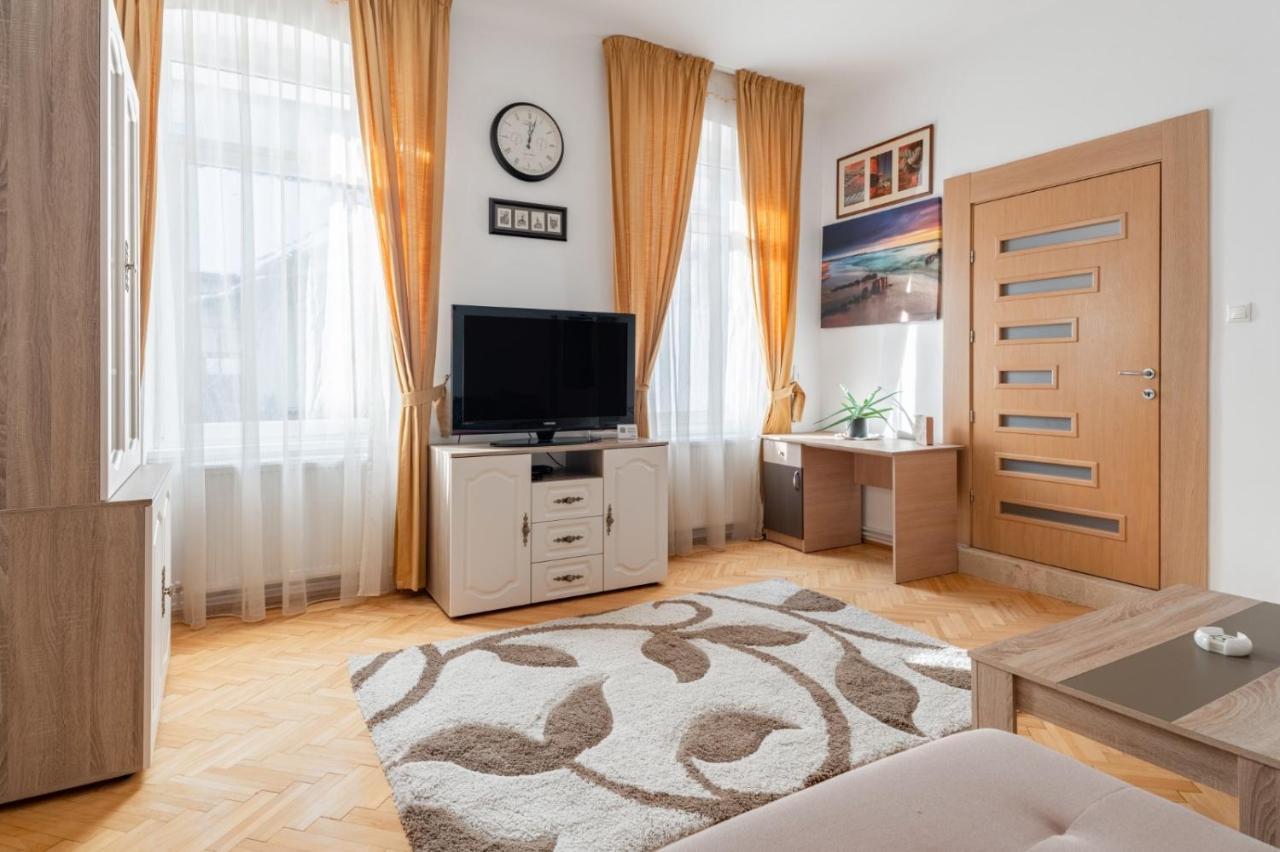 Апартаменты Brasov Centrul Vechi - 67Sqm - 2Min To Counsel Square Экстерьер фото