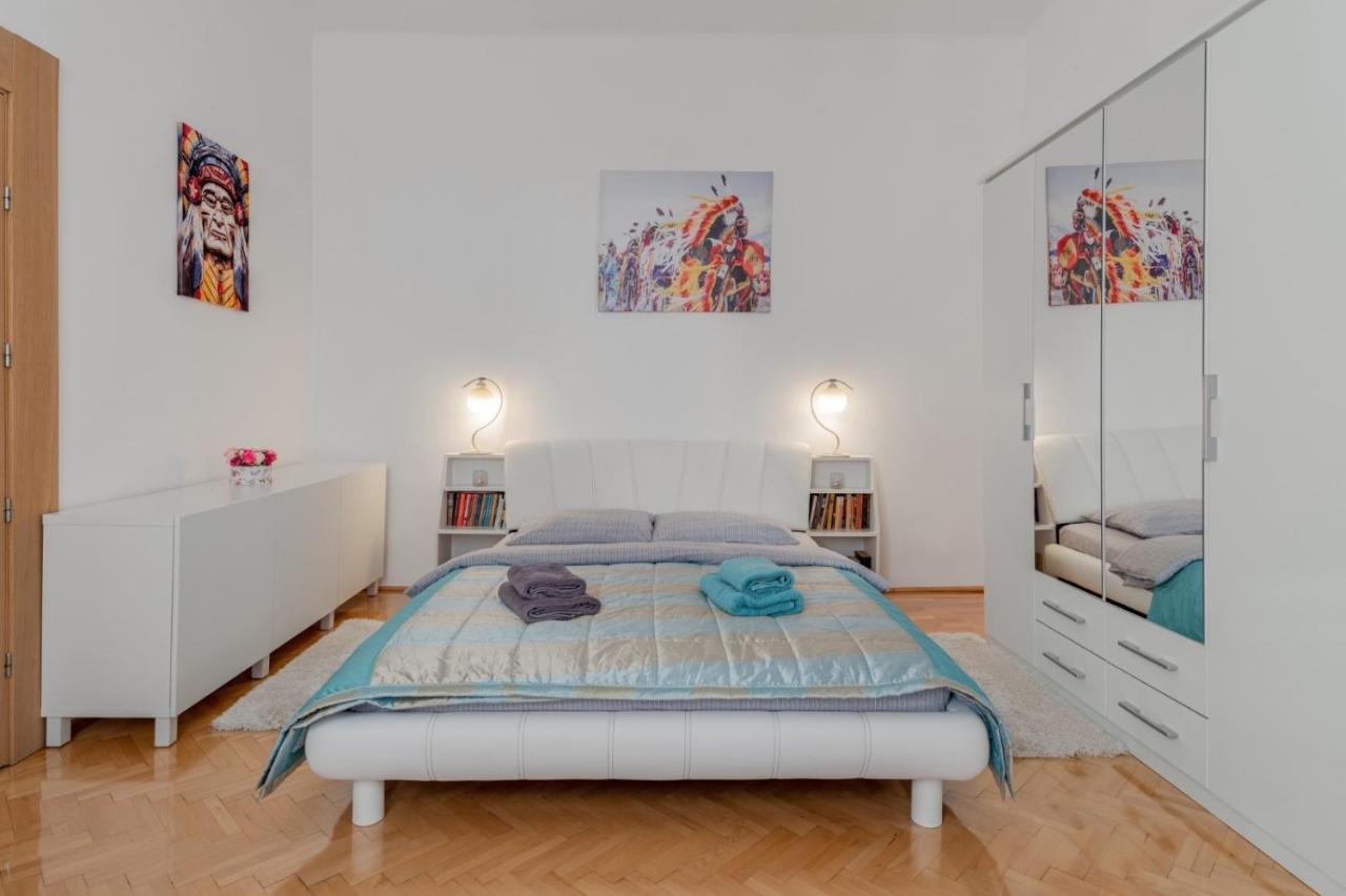 Апартаменты Brasov Centrul Vechi - 67Sqm - 2Min To Counsel Square Экстерьер фото