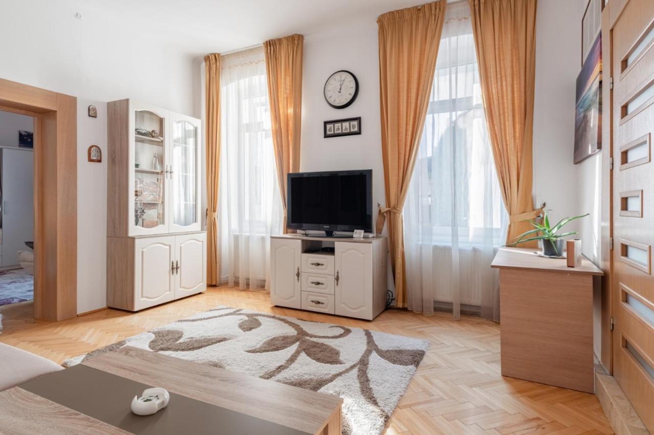 Апартаменты Brasov Centrul Vechi - 67Sqm - 2Min To Counsel Square Экстерьер фото
