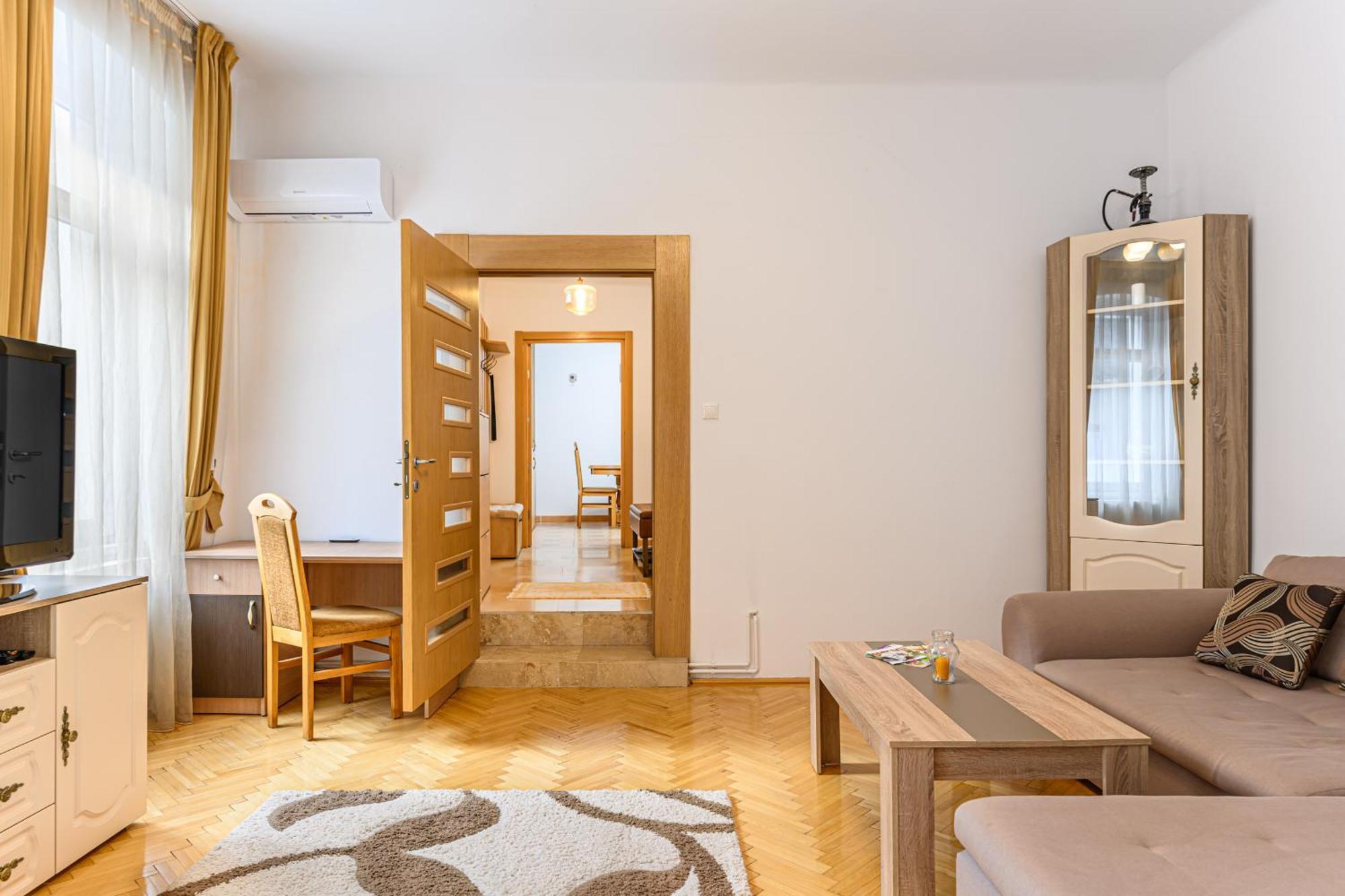 Апартаменты Brasov Centrul Vechi - 67Sqm - 2Min To Counsel Square Экстерьер фото