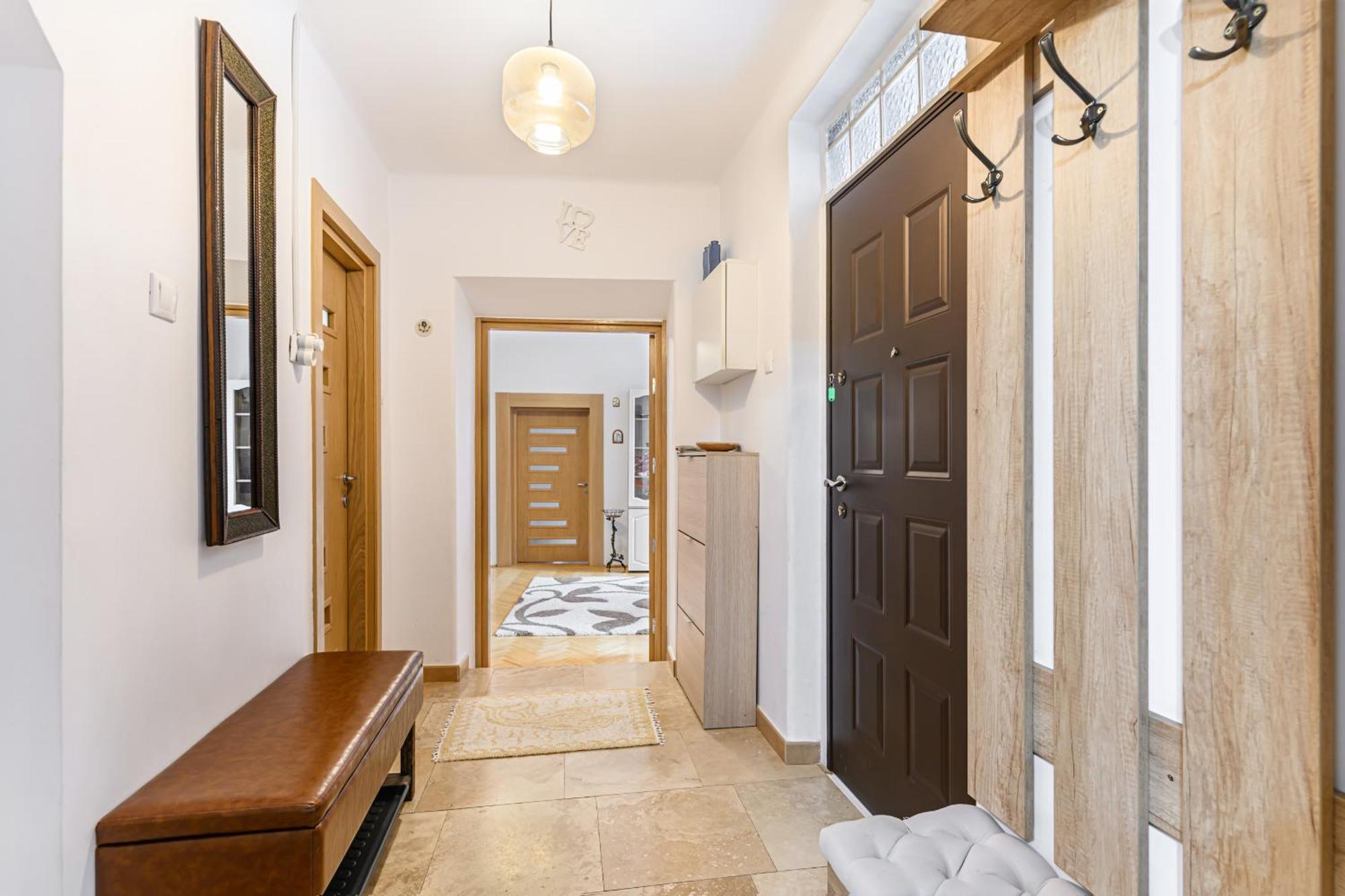 Апартаменты Brasov Centrul Vechi - 67Sqm - 2Min To Counsel Square Экстерьер фото