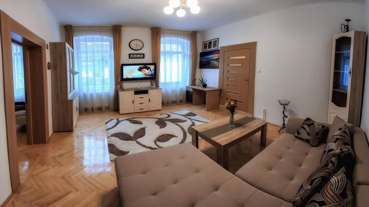 Апартаменты Brasov Centrul Vechi - 67Sqm - 2Min To Counsel Square Экстерьер фото